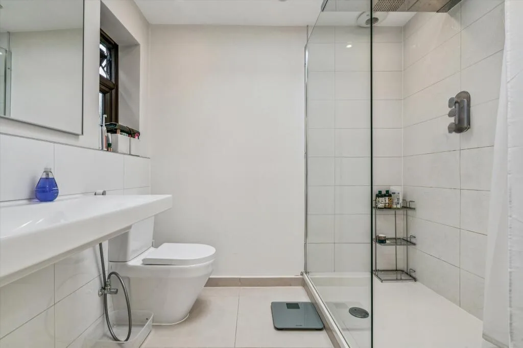4 bedroom detached house for rent