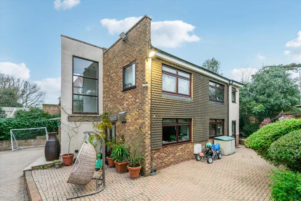 4 bedroom detached house for rent