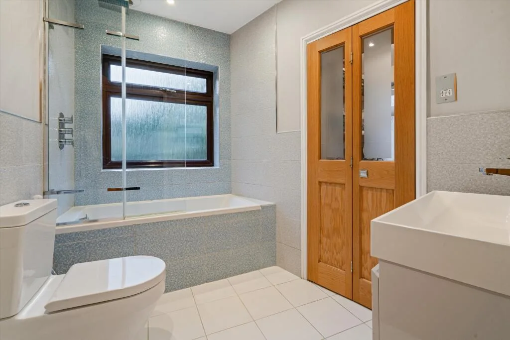 4 bedroom detached house for rent