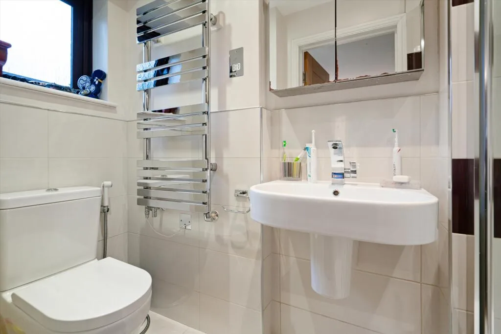 4 bedroom detached house for rent