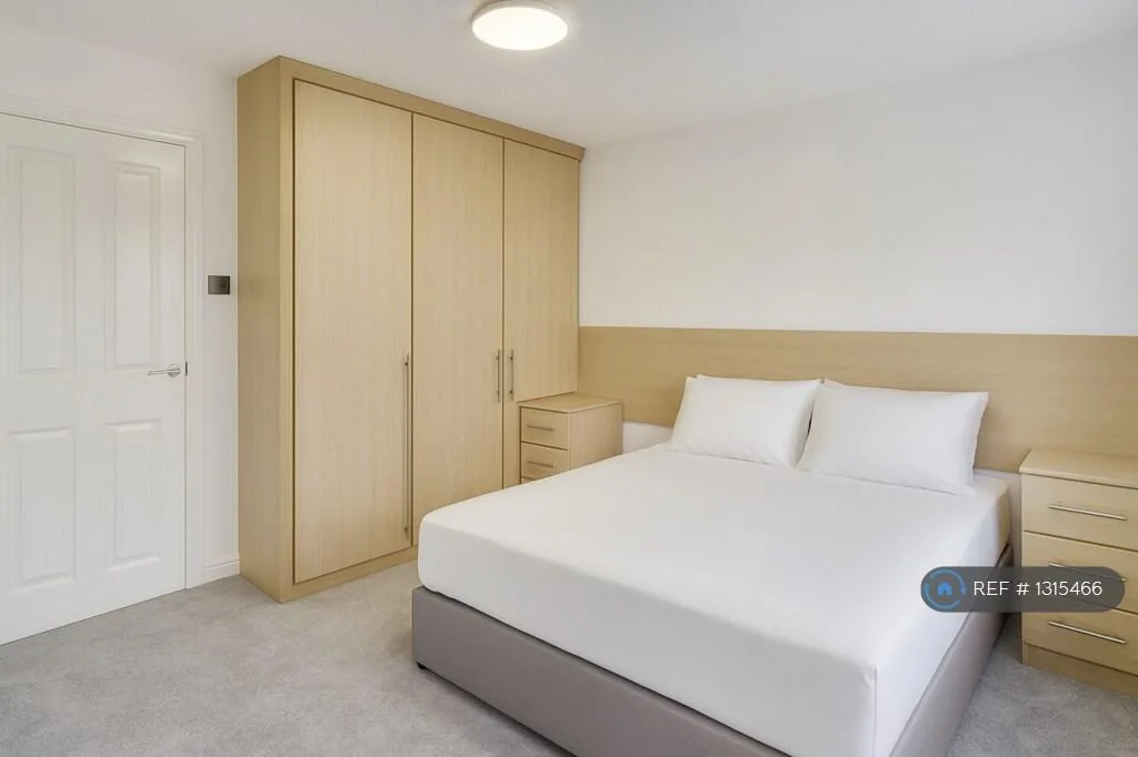 4 bedroom detached house for rent