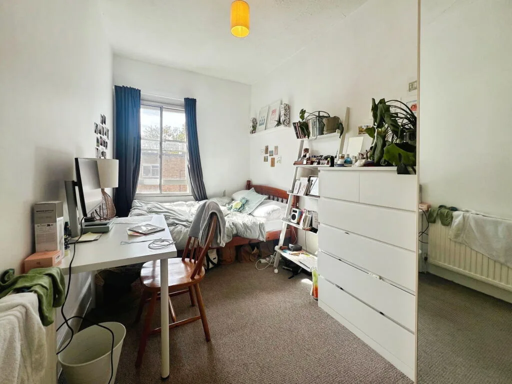 4 bedroom maisonette for rent