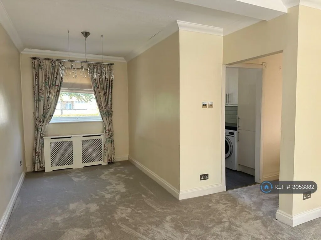 3 bedroom end of terrace house for rent