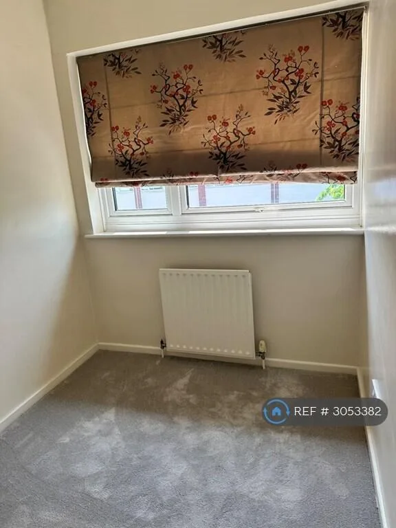 3 bedroom end of terrace house for rent