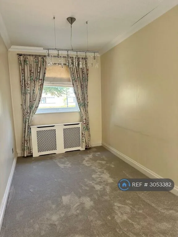 3 bedroom end of terrace house for rent