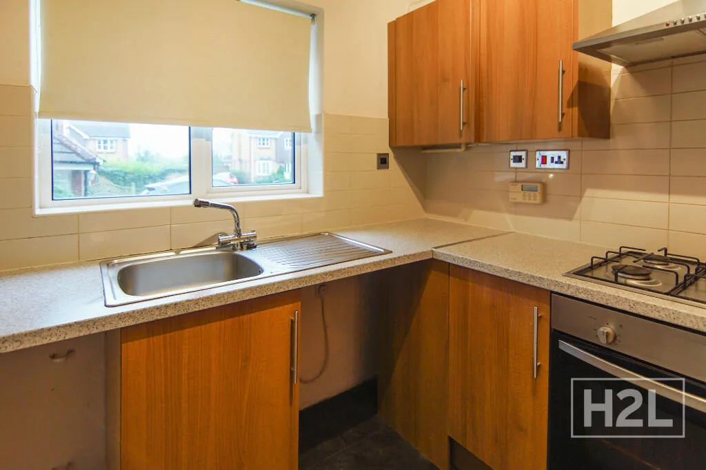 3 bedroom mews property for rent