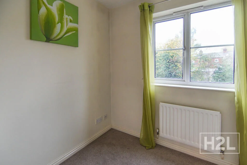 3 bedroom mews property for rent