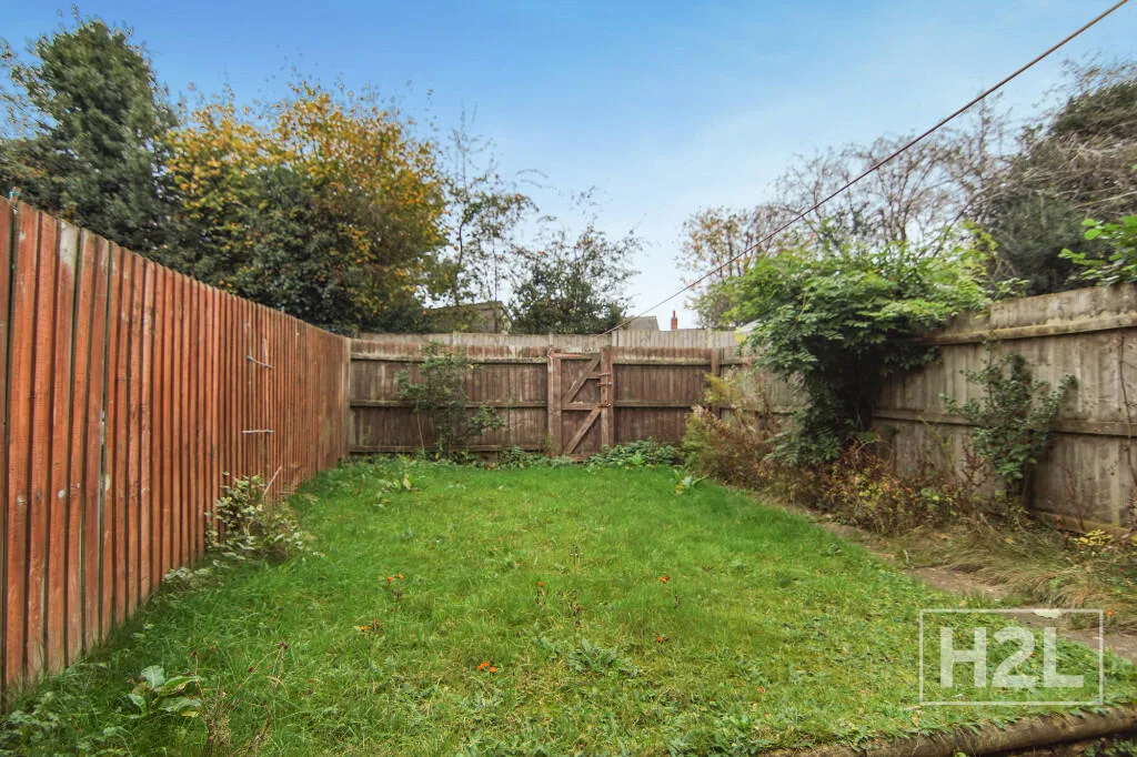 3 bedroom mews property for rent