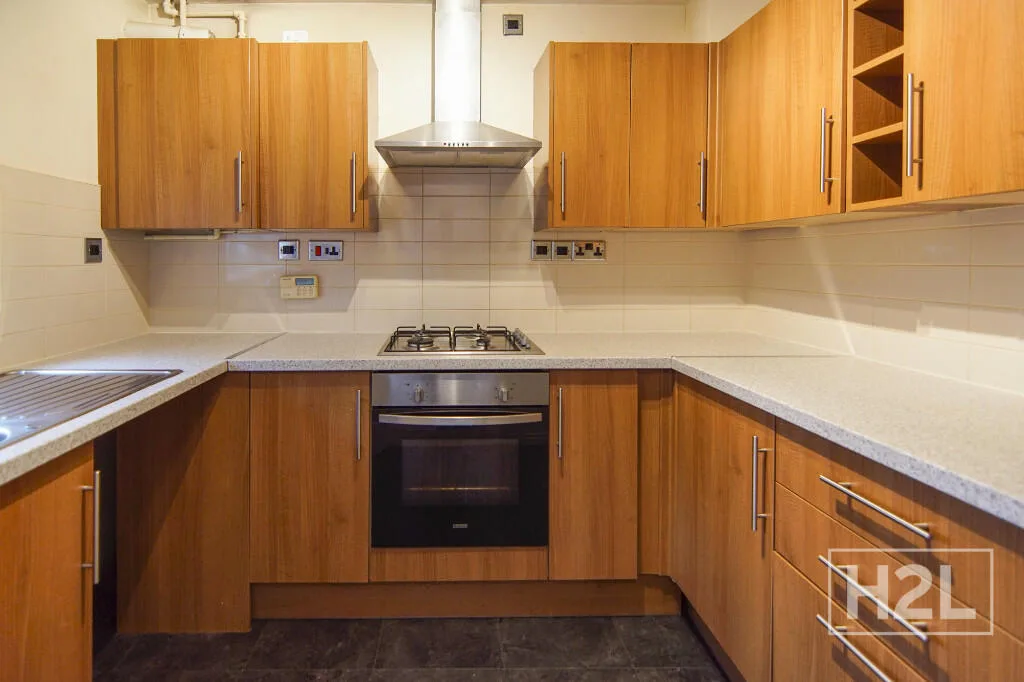 3 bedroom mews property for rent