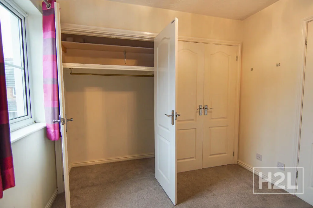 3 bedroom mews property for rent
