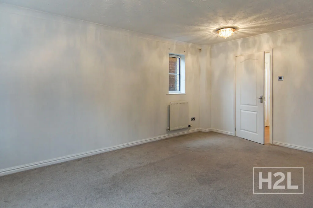 3 bedroom mews property for rent