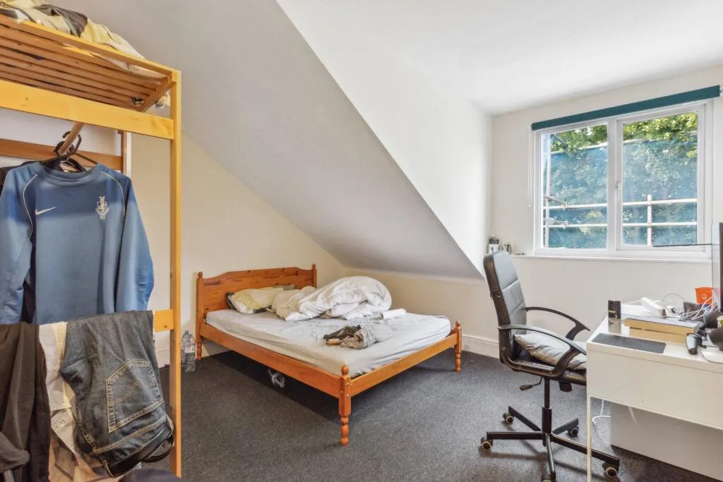 3 bedroom flat for rent
