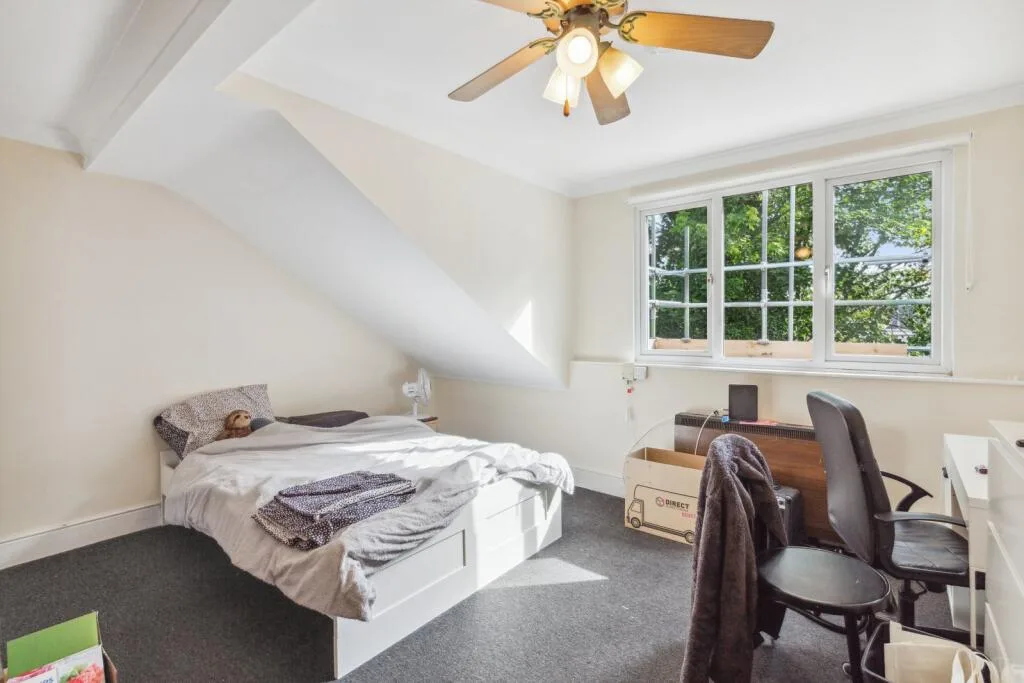 3 bedroom flat for rent