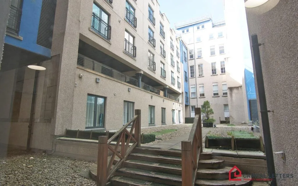 2 bedroom duplex for rent
