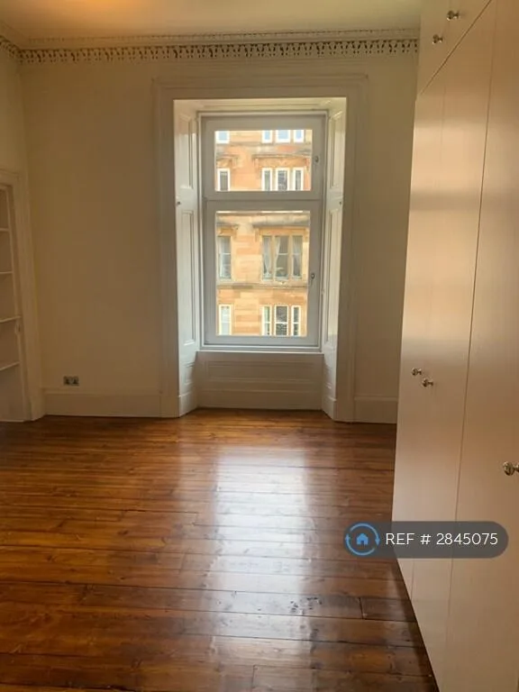 5 bedroom flat for rent