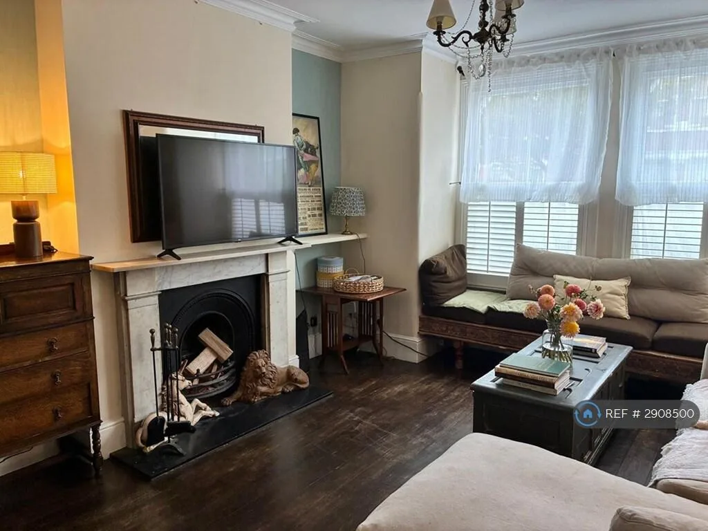 4 bedroom terraced house for rent