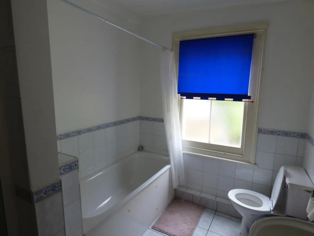 3 bedroom maisonette for rent
