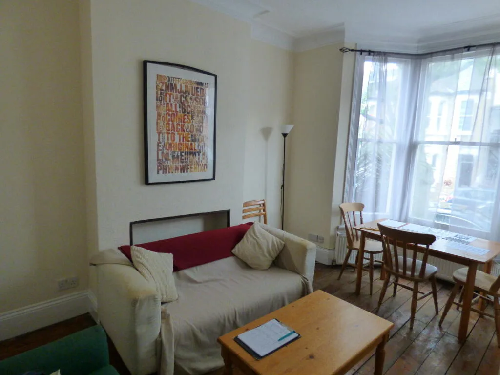 3 bedroom maisonette for rent
