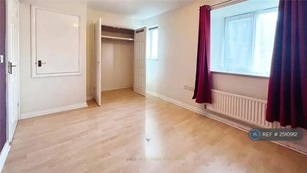 3 bedroom end of terrace house for rent