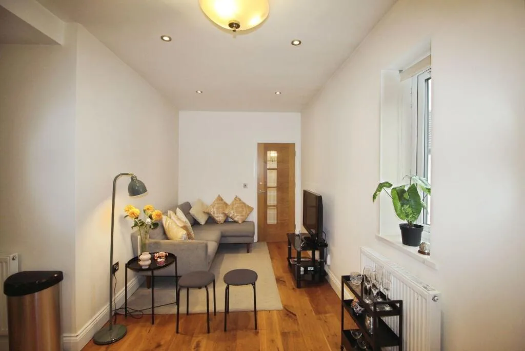2 bedroom flat for rent