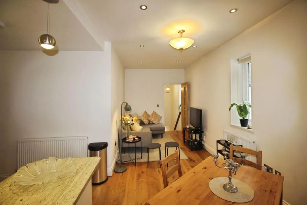 2 bedroom flat for rent