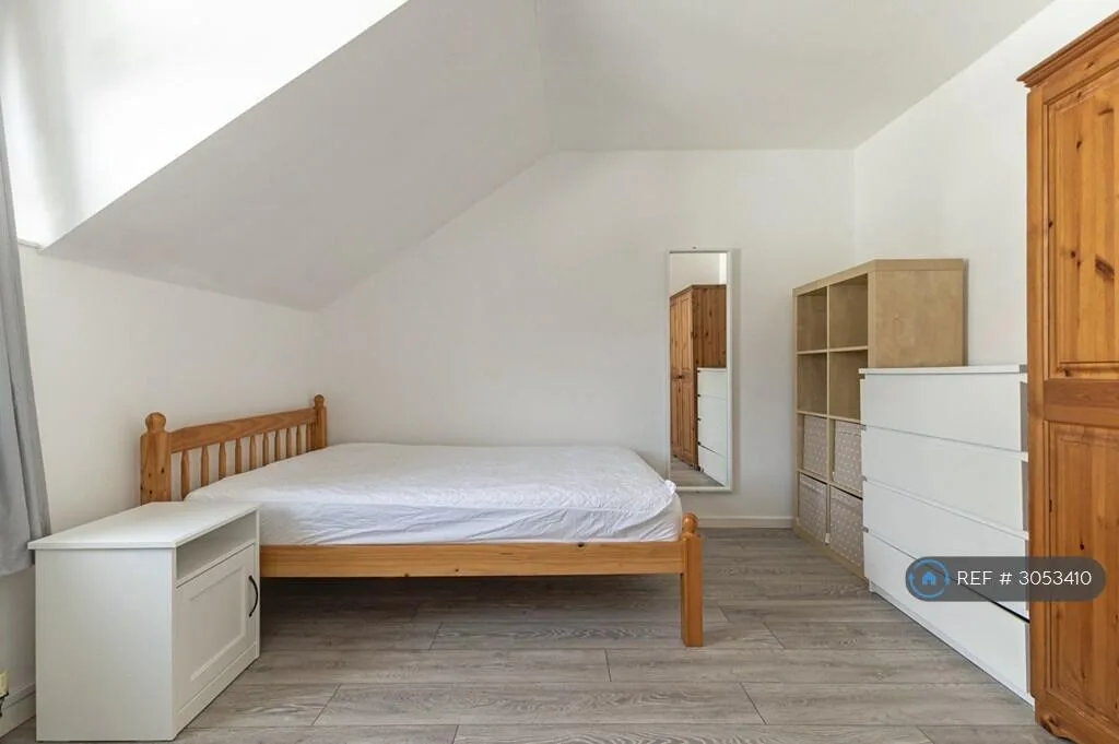 4 bedroom terraced house for rent