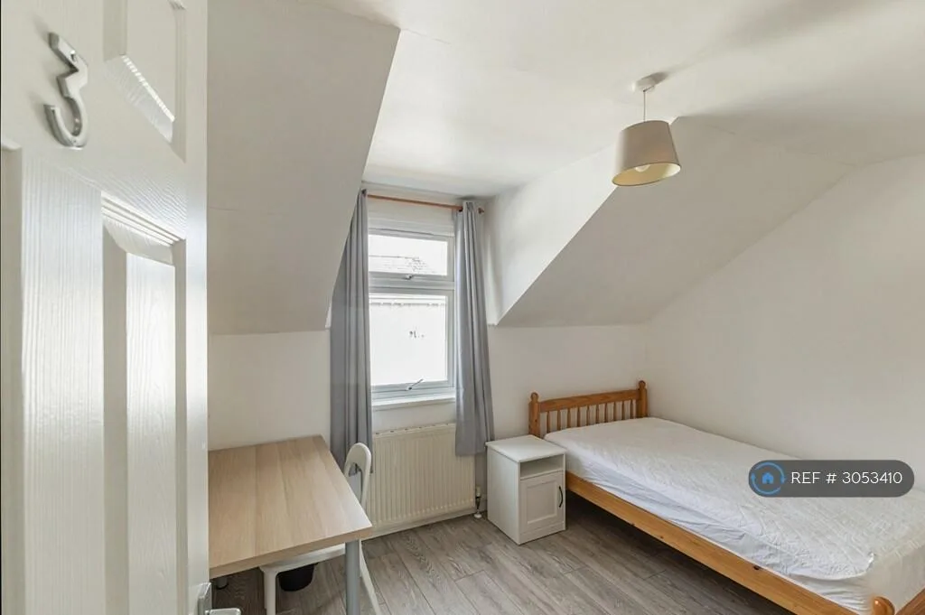 4 bedroom terraced house for rent