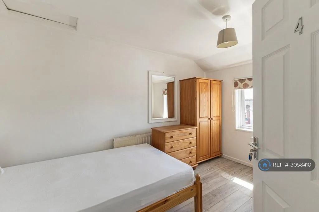 4 bedroom terraced house for rent