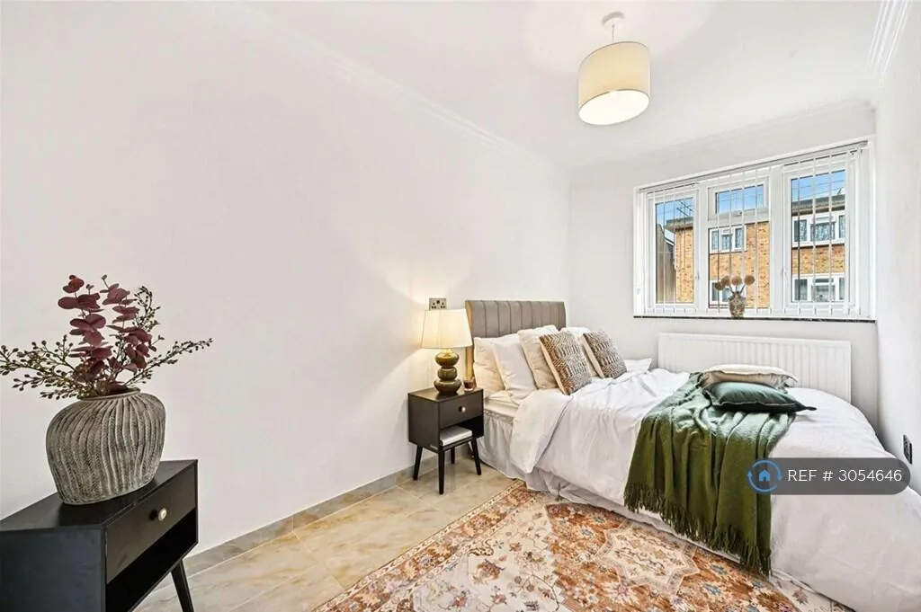 3 bedroom flat for rent