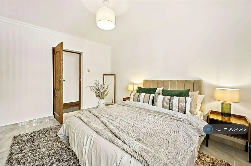 3 bedroom flat for rent