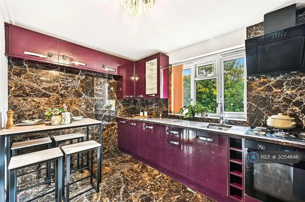 3 bedroom flat for rent