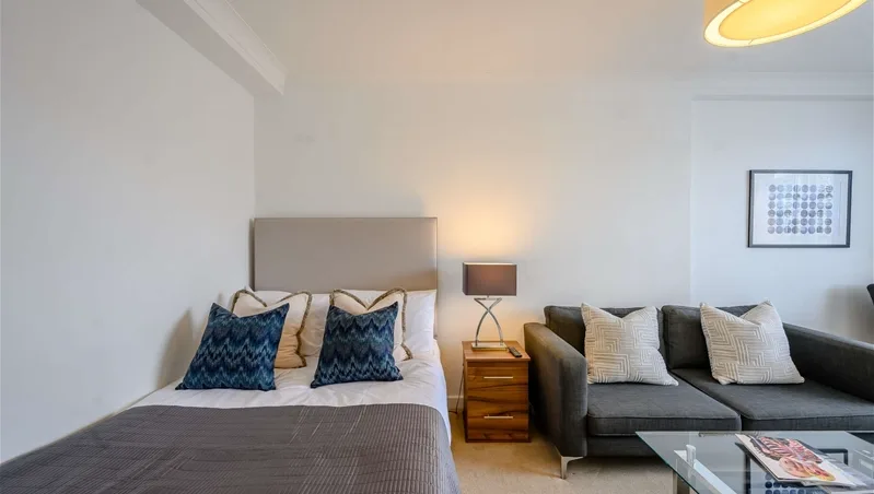 Studio flat for rent