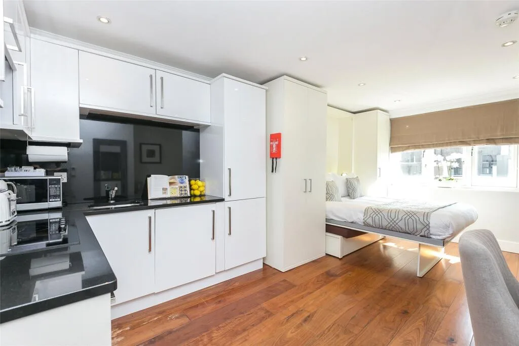 Studio flat for rent