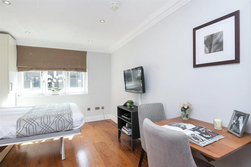 Studio flat for rent