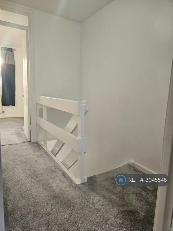 2 bedroom end of terrace house for rent