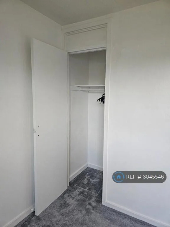 2 bedroom end of terrace house for rent