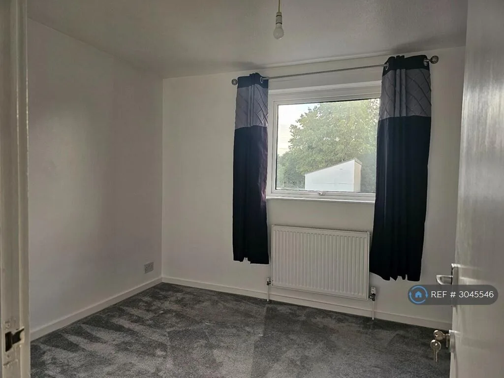 2 bedroom end of terrace house for rent