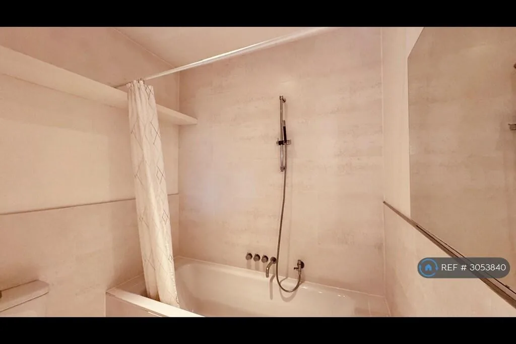 2 bedroom penthouse for rent