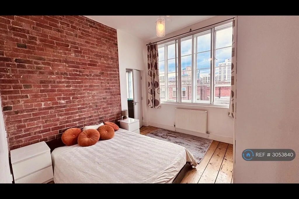 2 bedroom penthouse for rent