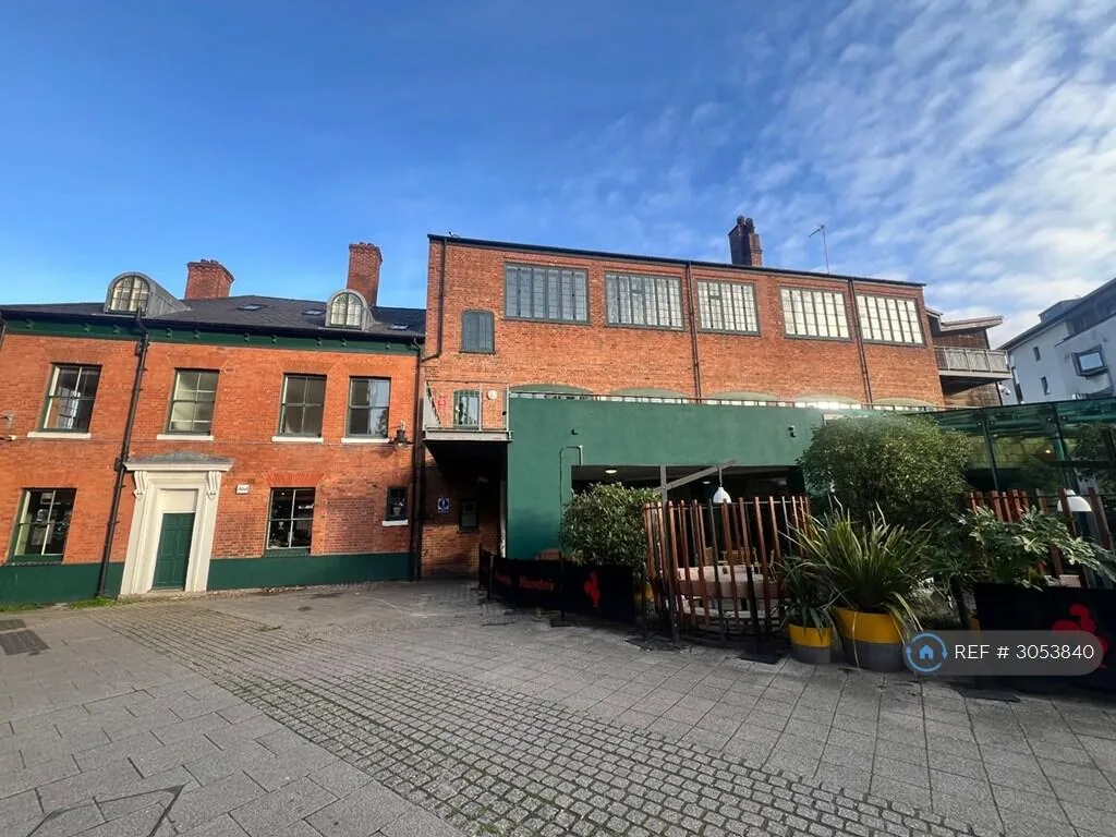 2 bedroom penthouse for rent