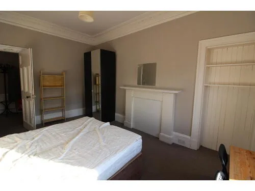 4 bedroom flat for rent