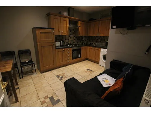 4 bedroom flat for rent