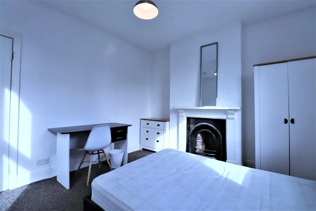 4 bedroom apartment for rent