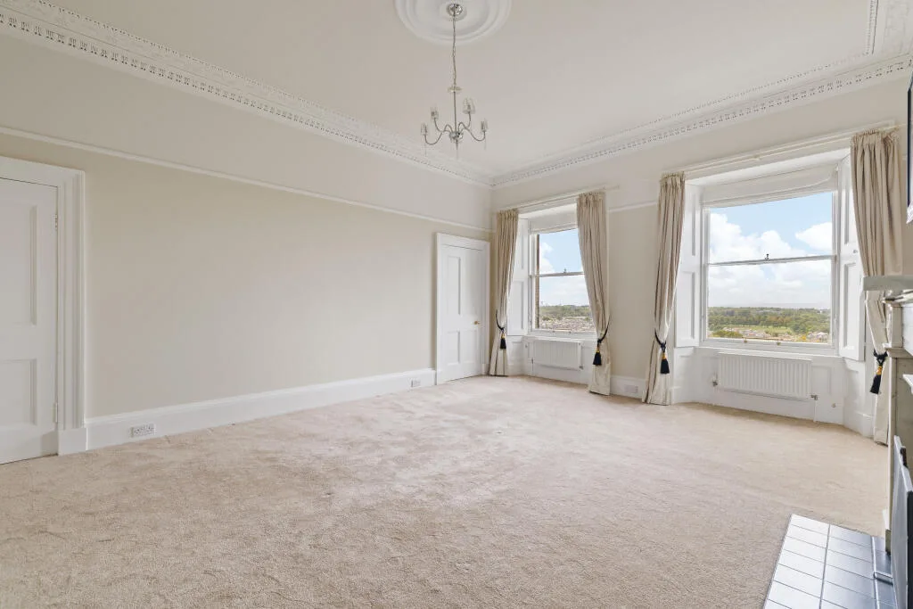 3 bedroom flat for rent