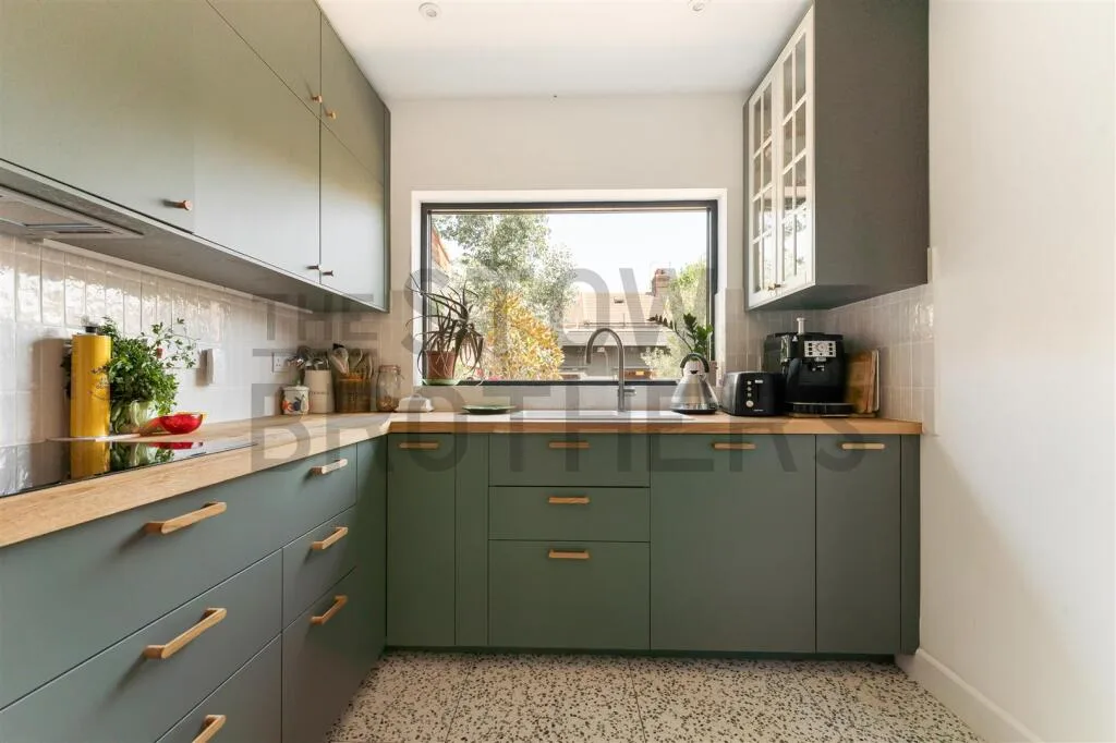 4 bedroom house for rent
