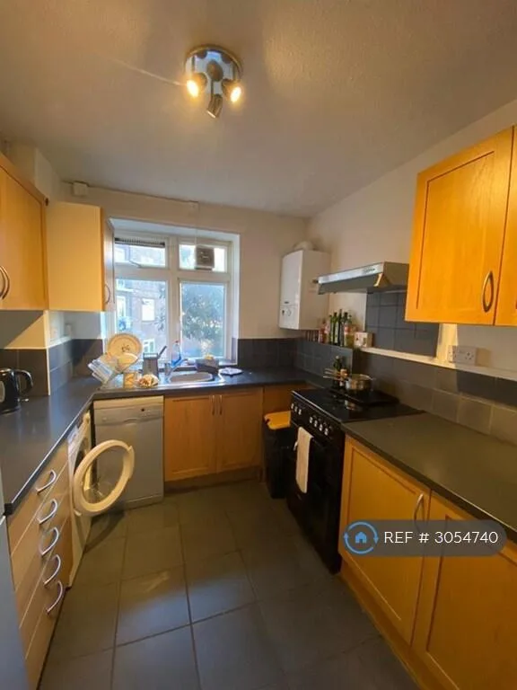 4 bedroom flat for rent
