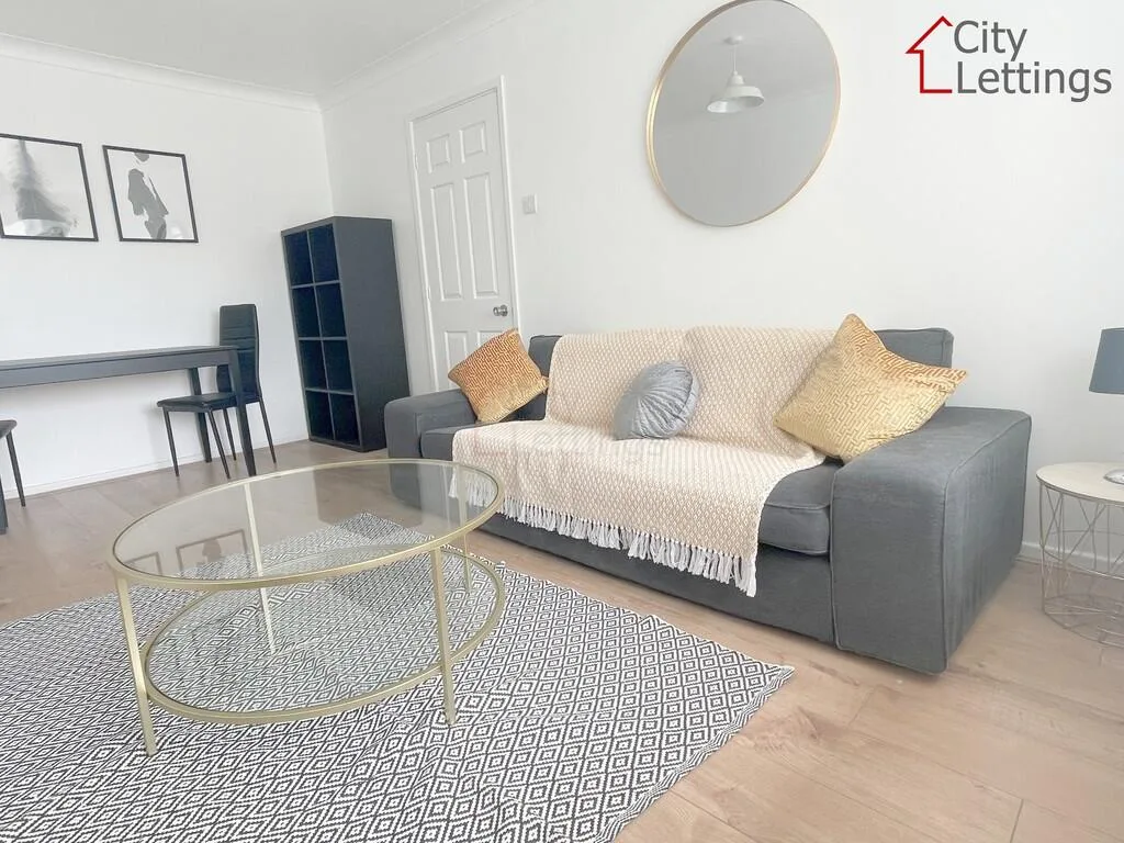 2 bedroom semi-detached bungalow for rent