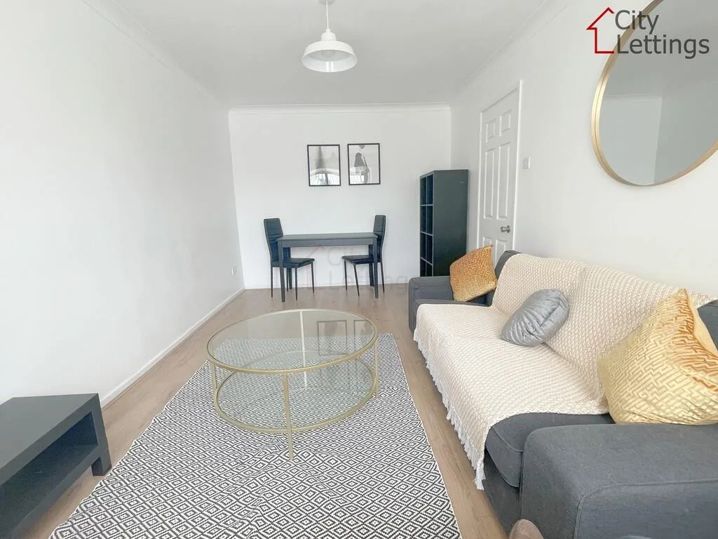 2 bedroom semi-detached bungalow for rent