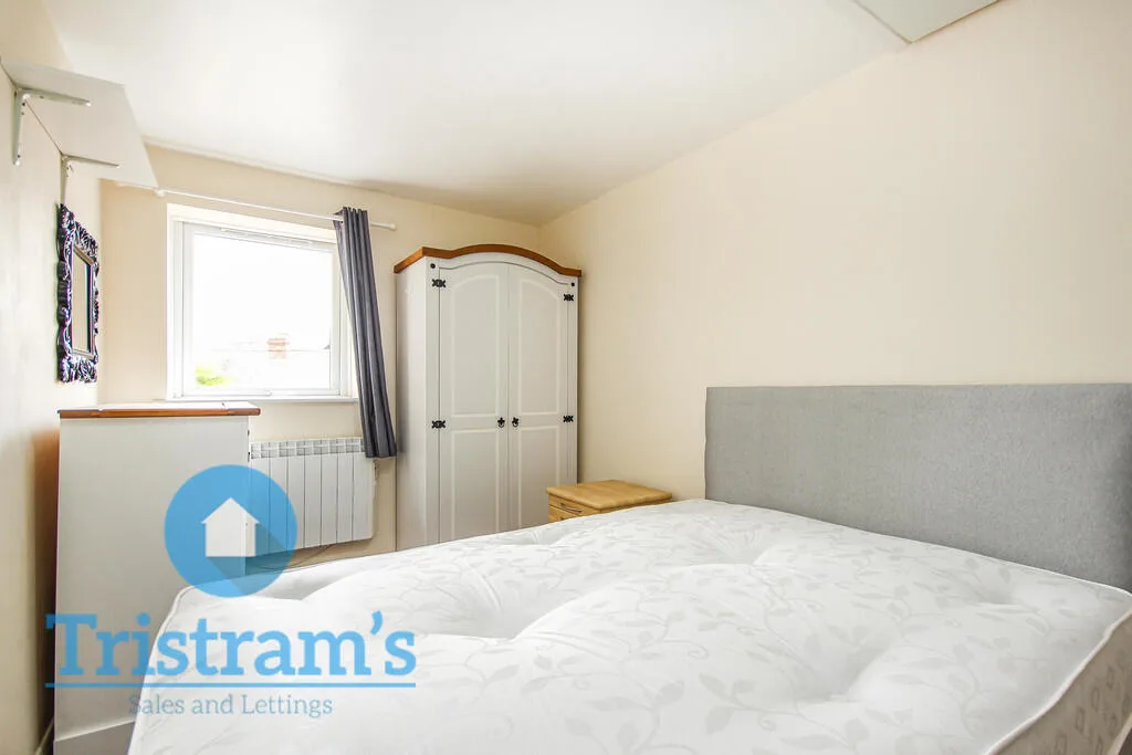 2 bedroom semi-detached house for rent