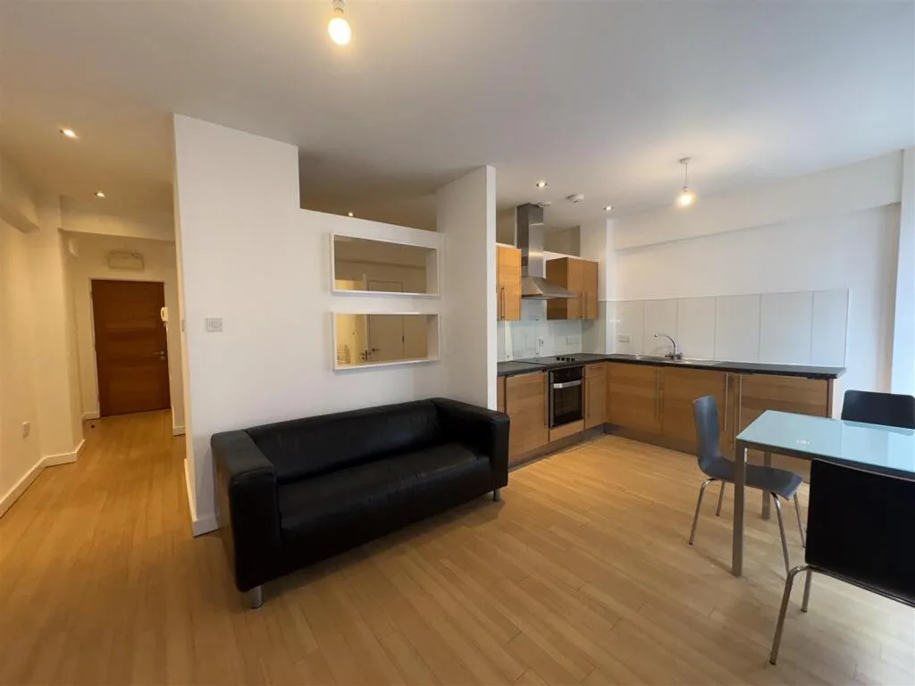 Studio flat for rent